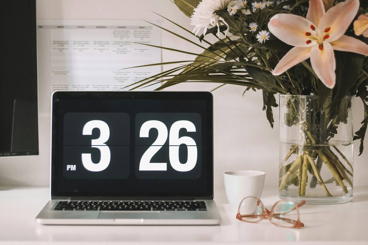 Study Monitoring Tools showing dashboard with focus time, app usage, and wellness metrics